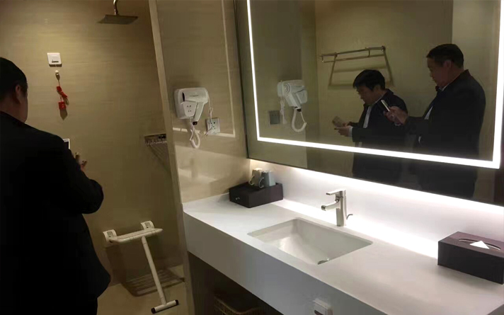 不銹鋼醫用門廠家電話